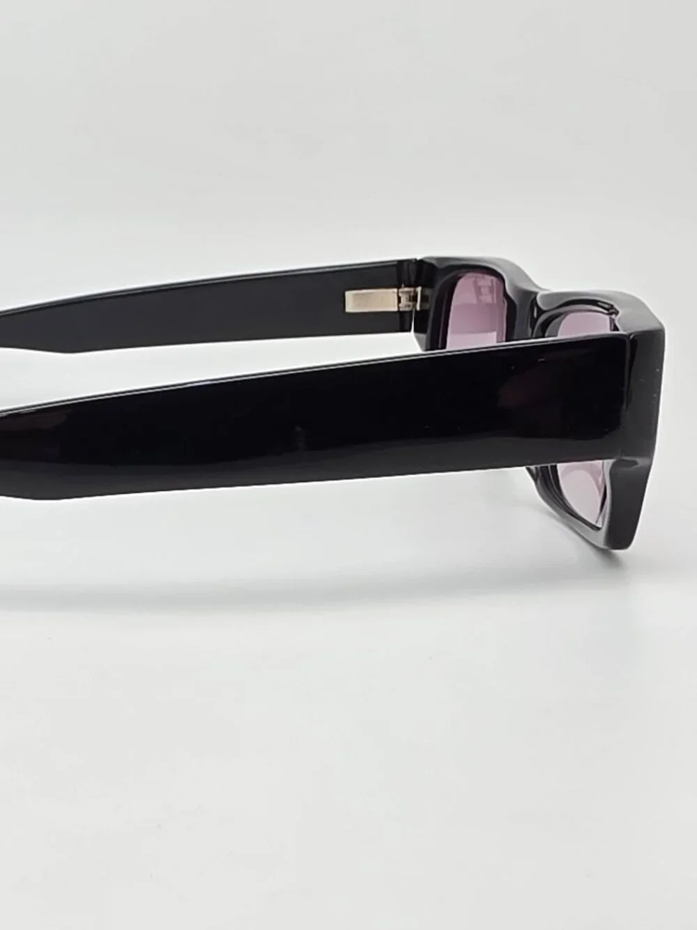 Eyebobs this listing